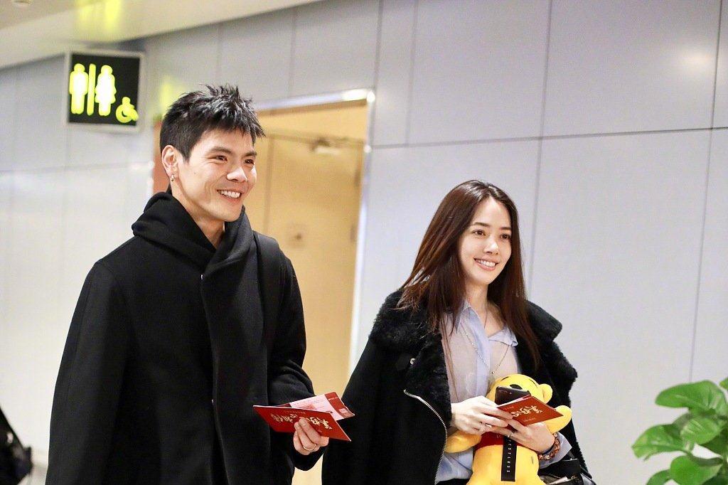 郭碧婷怀孕了？网疯传向佐脱口「新成员」结果