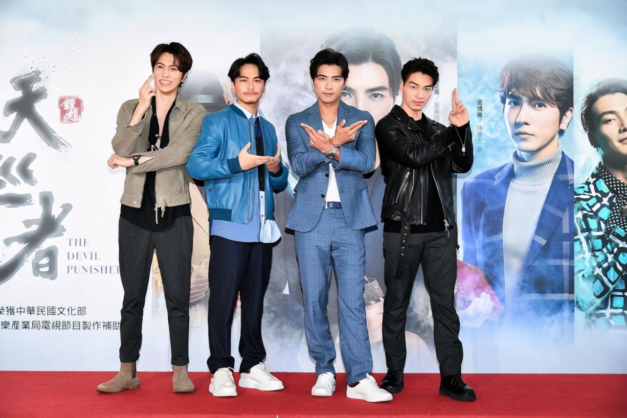 贺军翔不想要处女座宝宝，太太提前剖腹诞下“狮子”小女儿