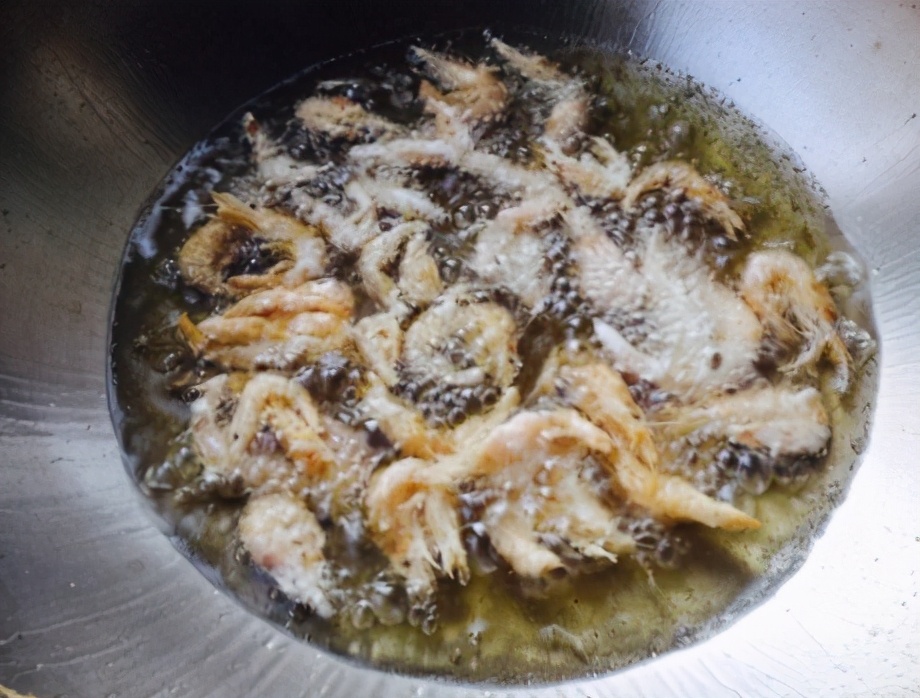 图片[5]-椒盐小海虾的做法步骤图 人人吃得起-起舞食谱网