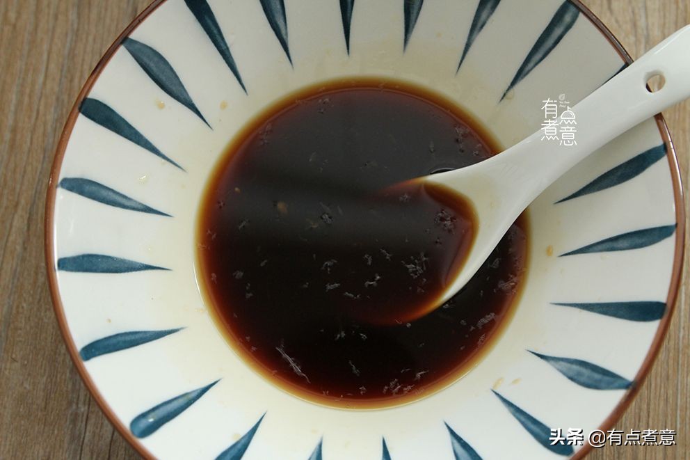 自從知道雞爪這種做法以後，我家每週必做3次，比紅燒雞爪還好吃