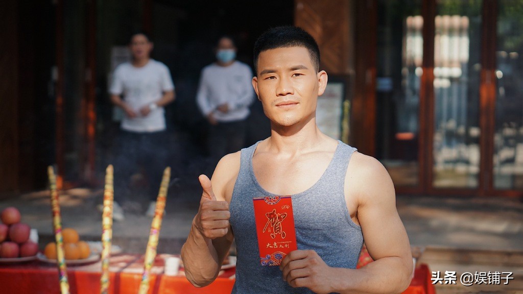 31岁的谢孟伟仍是那个耿直的“嘎子”，但情商低的缺点却暴露无遗