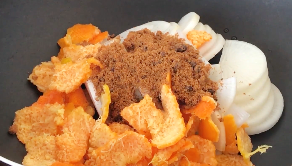 橘子皮不要扔，放鍋裡一煮，原來作用這麼厲害，家人常喝對身體好