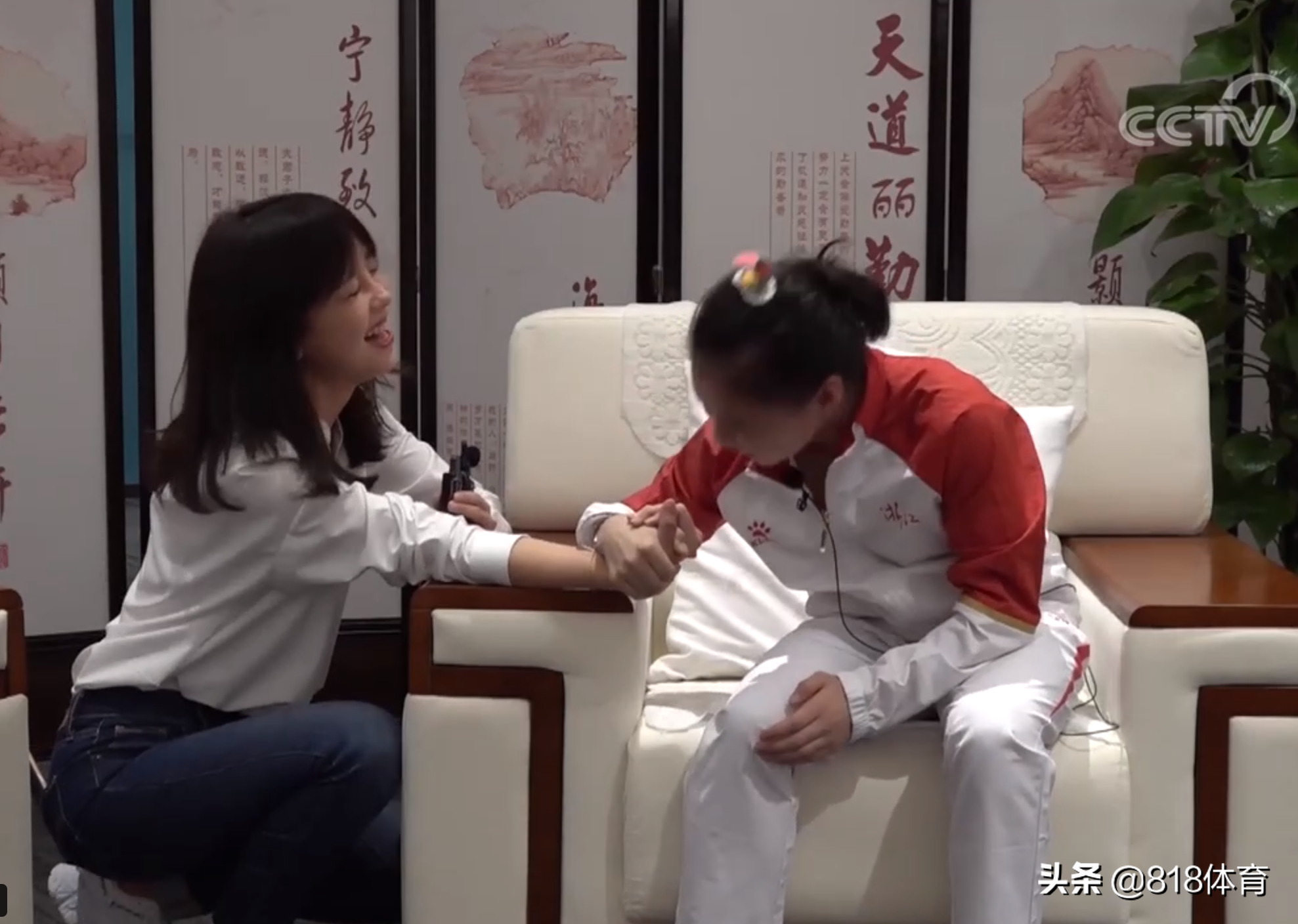 管晨辰谈合影全红婵：之前只在食堂见过 那天偶遇我说全红婵拍个照