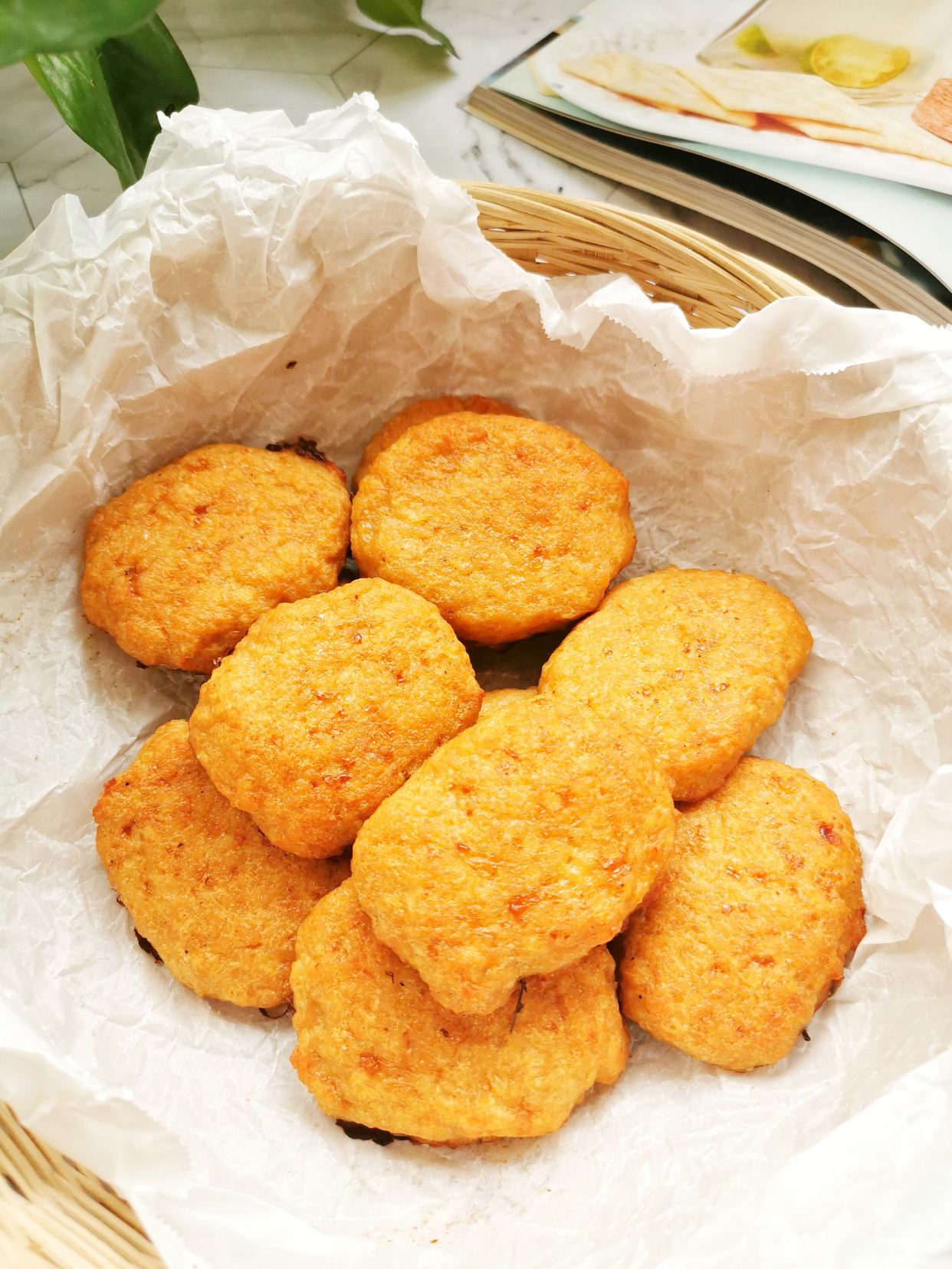 1塊雞肉1個土豆，自製低脂麥樂雞塊，無需油炸，比麥當勞的好吃