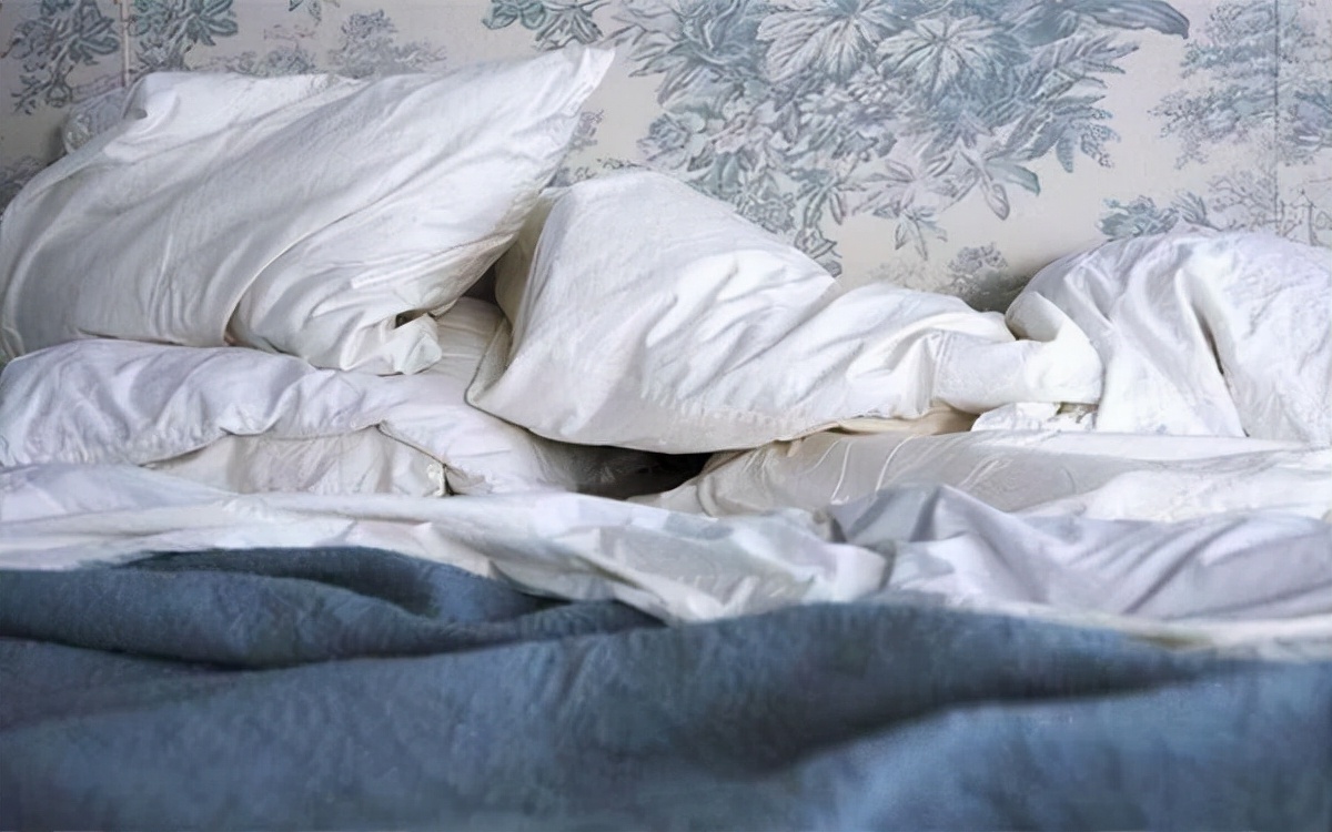 The quilt at home has a "peculiar smell" that is too unpleasant?Teach