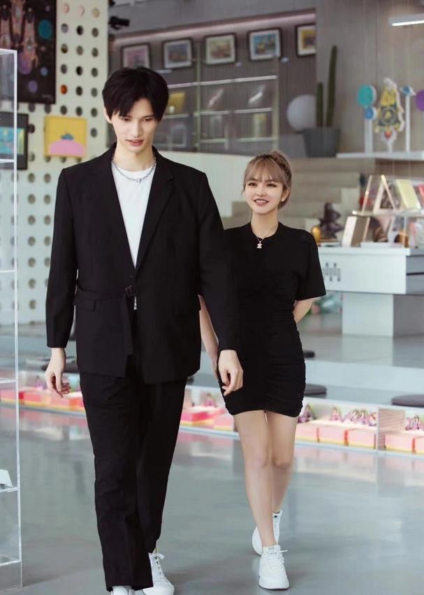 Chen Ruifeng and Zhou Yangqing are too sweet, they cook breakfast for ...