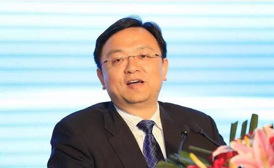 表哥投资他2百万赚回几百亿，嫂子供他读完大学，却不要任何回报