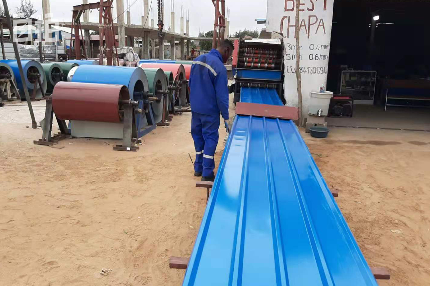 我曾流浪街头、进拘留所，26岁到非洲打工开店，