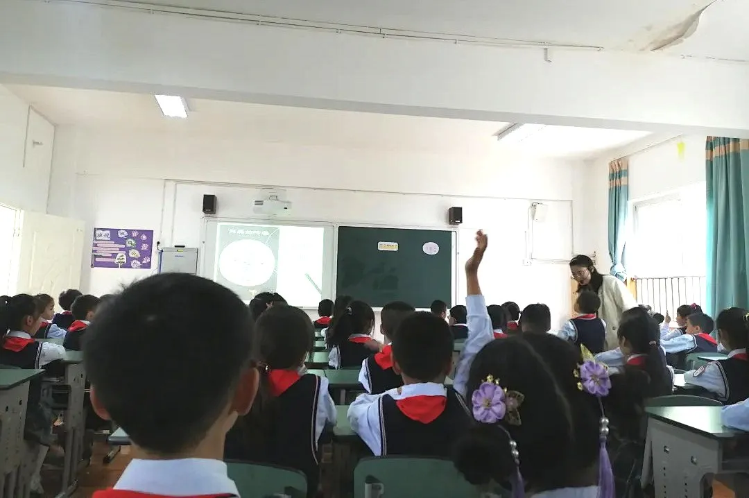 双流区公兴小学「教师动态」阅读润泽心灵 课堂演绎精彩