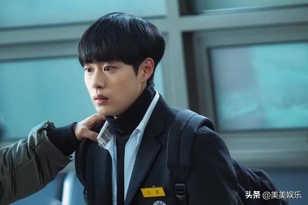 当红男星被曝校园暴力，韩娱最近怎么了？