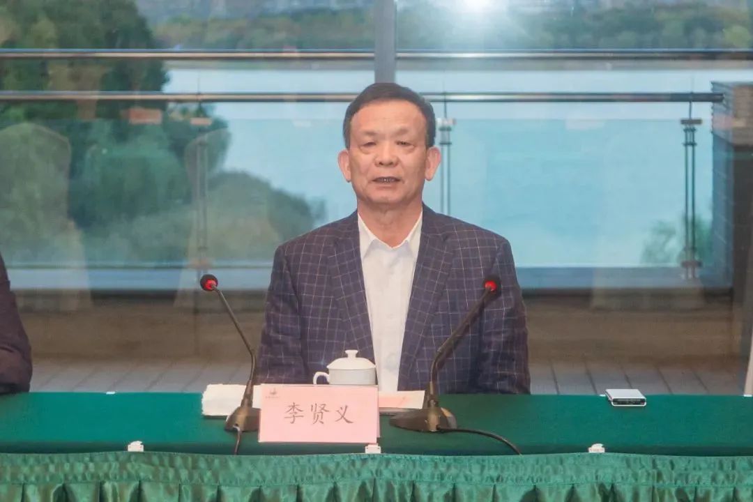 &ldquo;玻璃大王&rdquo;李贤义捐资1880万元助力教育事业