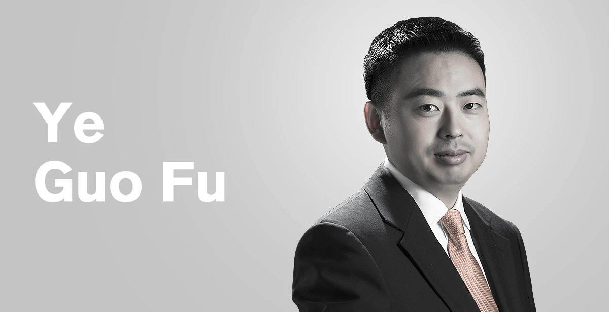 湖北放牛娃叶国富，中专毕业，靠卖小饰品挣下242亿身家，凭啥