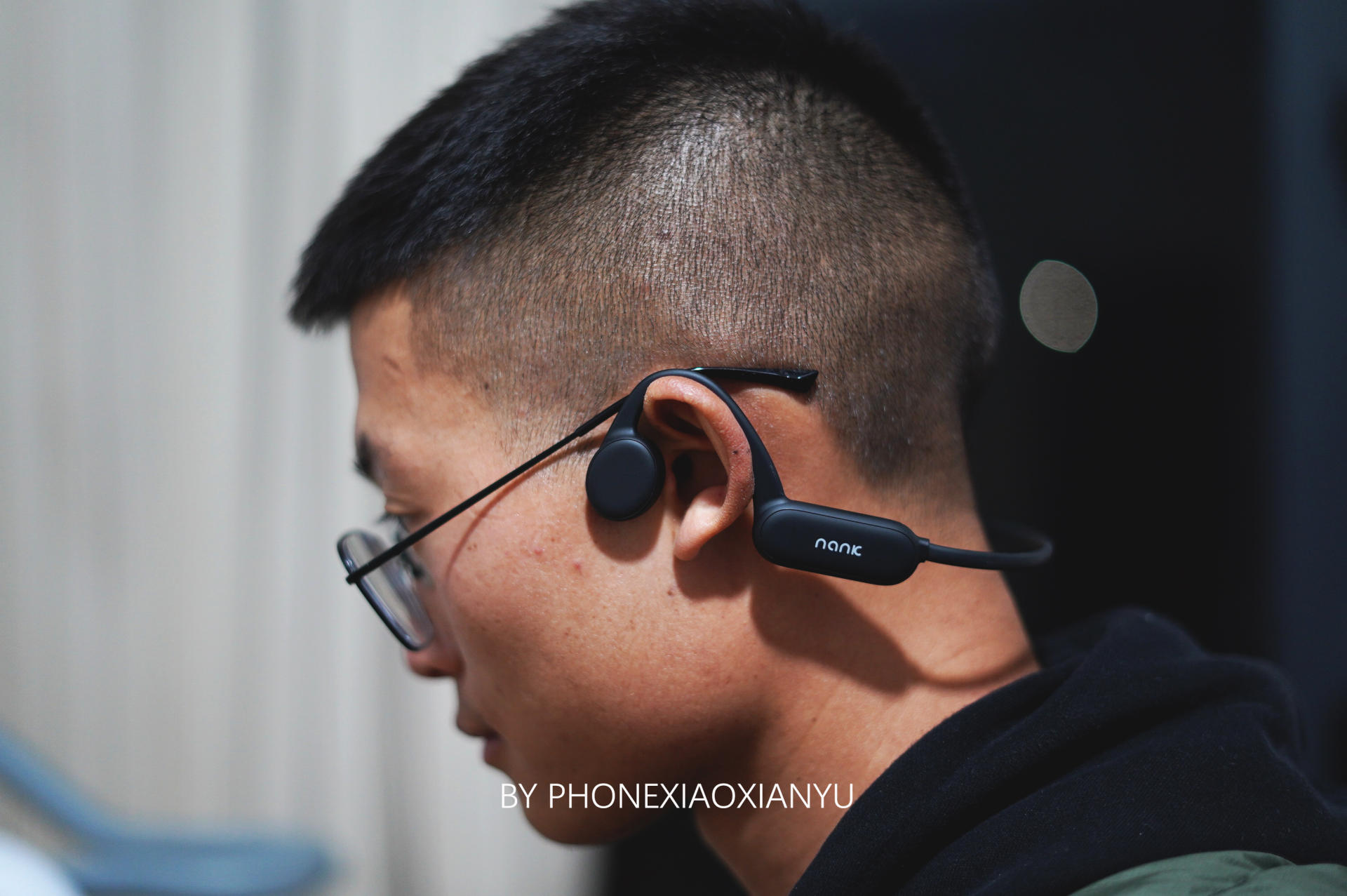 国产骨传导升级之作 音质、颜值双双升级 南卡骨传导体验如何？