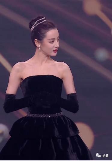 救命！这届红毯真是要笑死我了