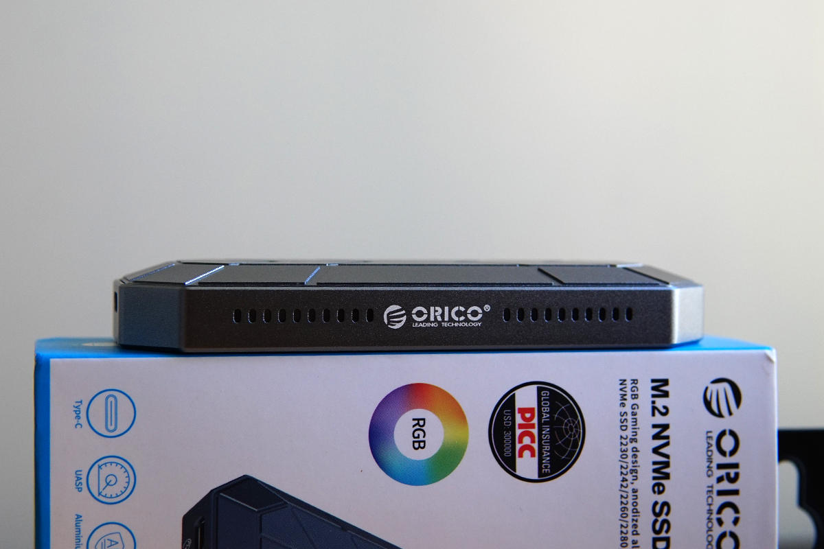 有光更有料，ORICO炫彩RGB M.2硬盘盒给你好看