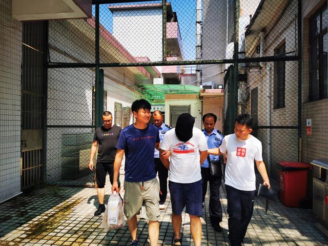 出租车司机夜半被残忍杀害，车上乘客疑似真凶！警方不懈追查27年成功告破陈年大案