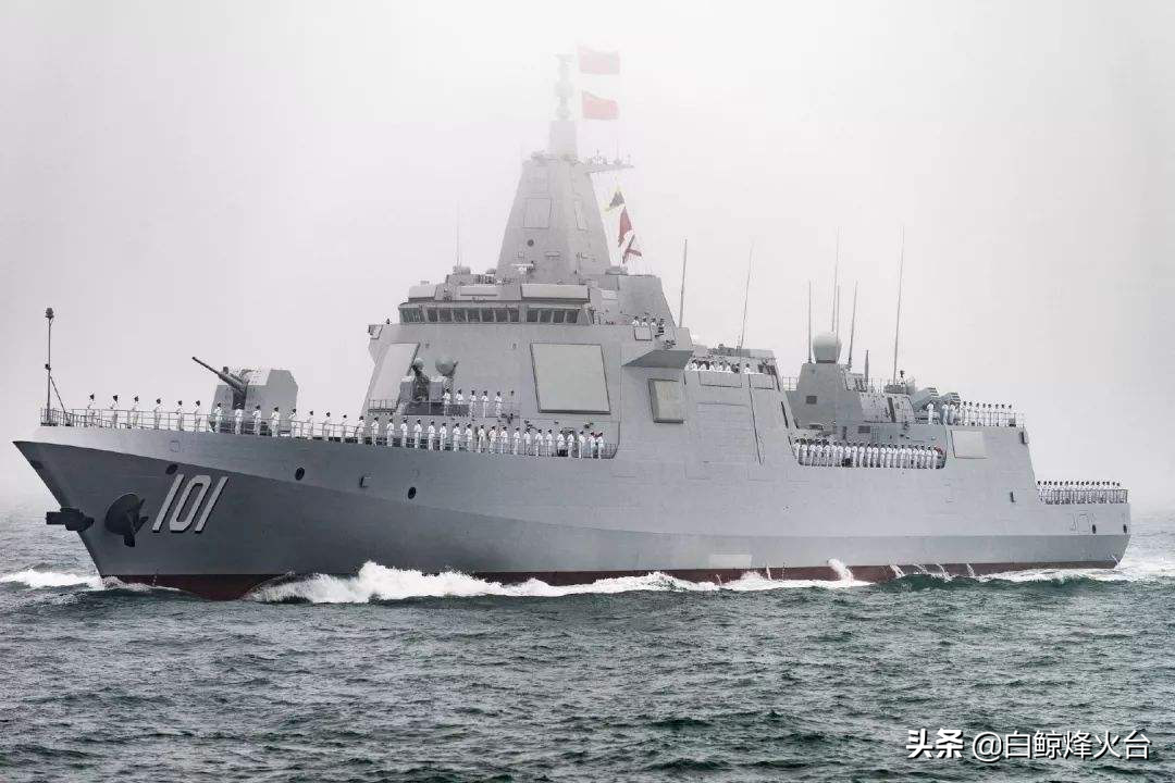人民海军生日快乐！盘点海军万吨大舰，最大的是它们