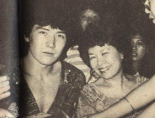 34年前春晚爆红后又去了美国发展，费翔现在过得