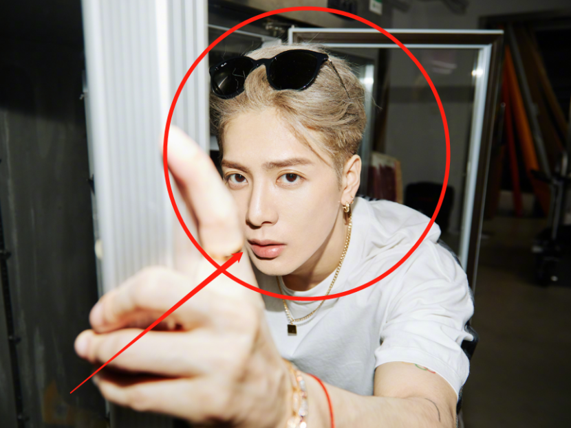 Deng Lun Yang cloths cover regression escapes closely 3, guo kylin doubt holds the position of permanent honored guest no longer, new MC is too surprizing however