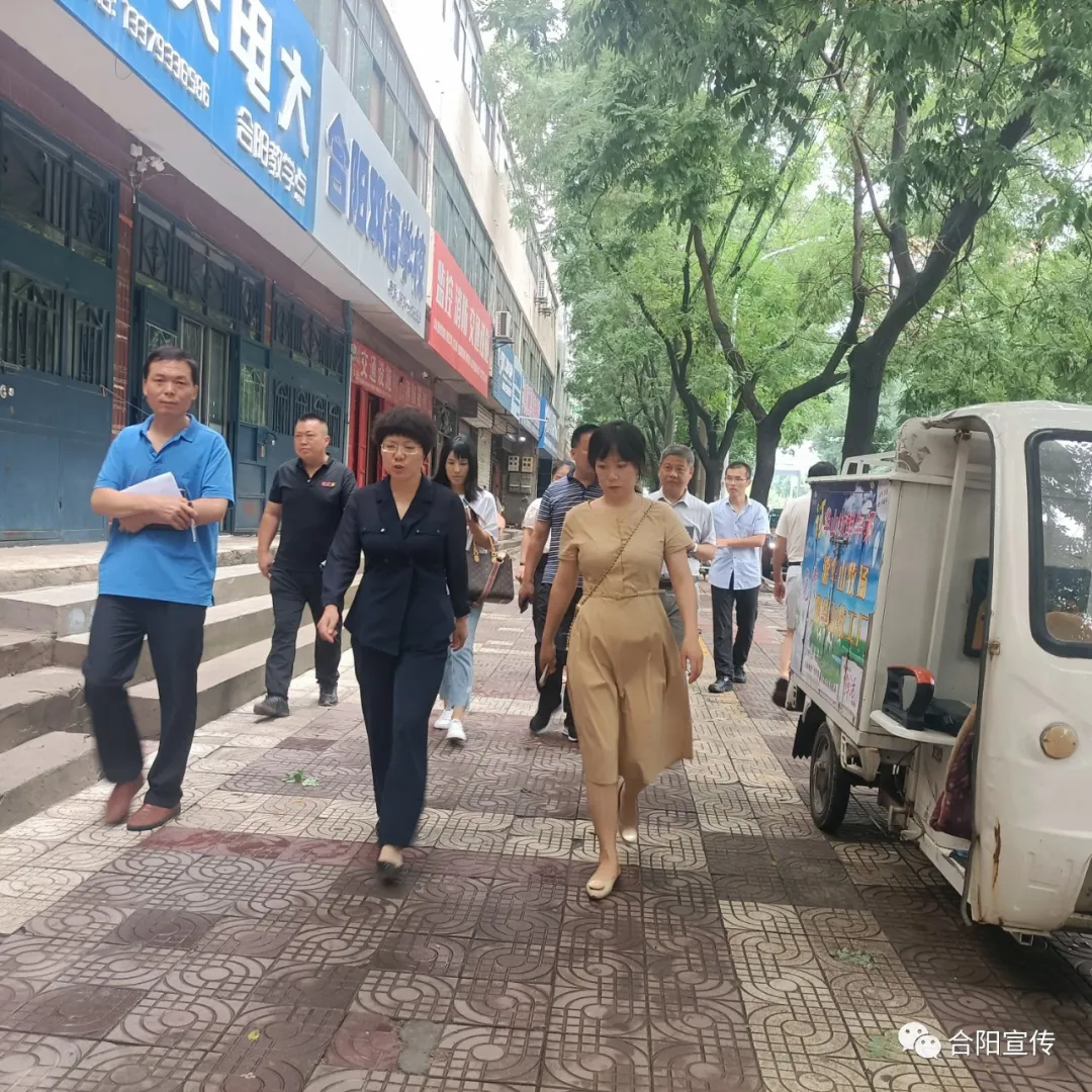 【創(chuàng)文走街行動】段武學(xué)、李小鴿,、李紅武深入包聯(lián)路段開展全國文明城市創(chuàng)建“走街行動”