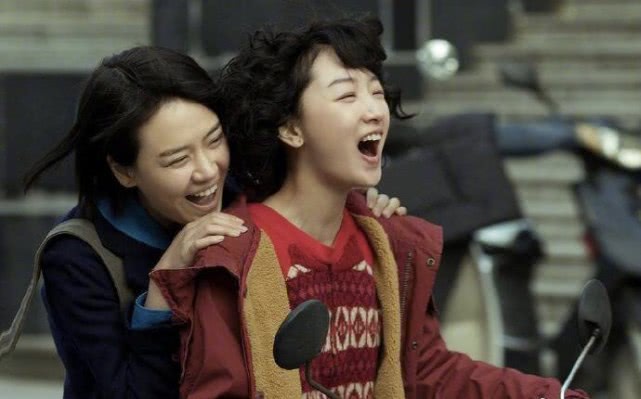 恭喜周冬雨又喜提金像奖最佳女主角，前辈章子