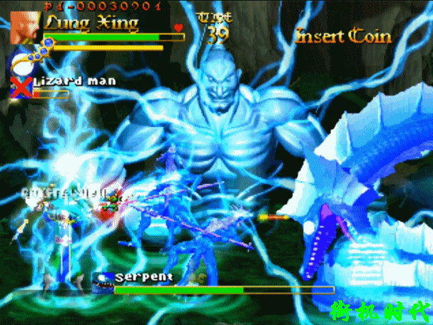 街機(jī)游戲特效滿分的必殺技，果然布料越少威力越大