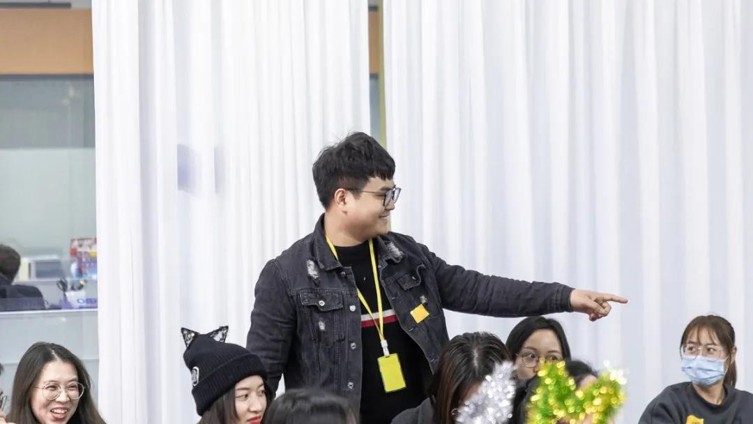 分享欢乐，传递惊喜｜爱墨交换礼物元旦派对