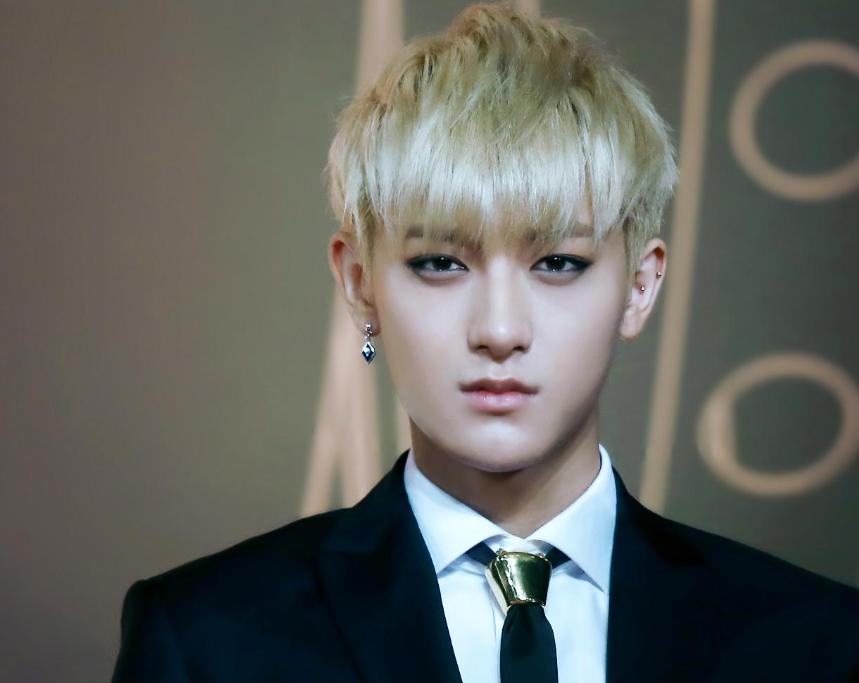Huang Zitao is a real person, including some actions of his true ...