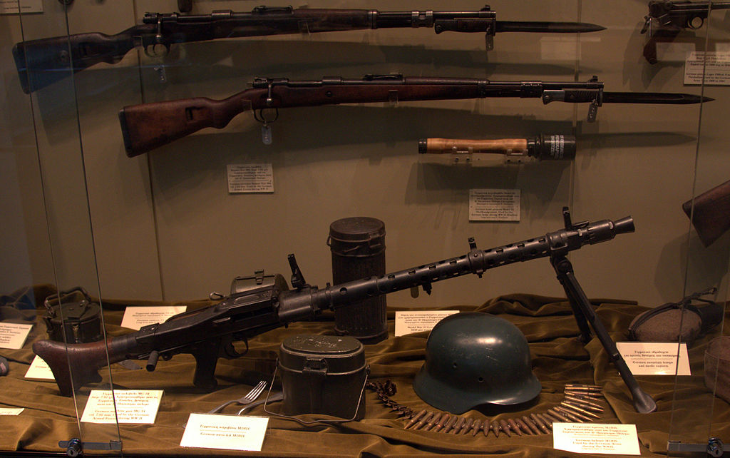 “黑科技”MG34机枪，改变步兵的作战方式，颠覆传统的重机枪