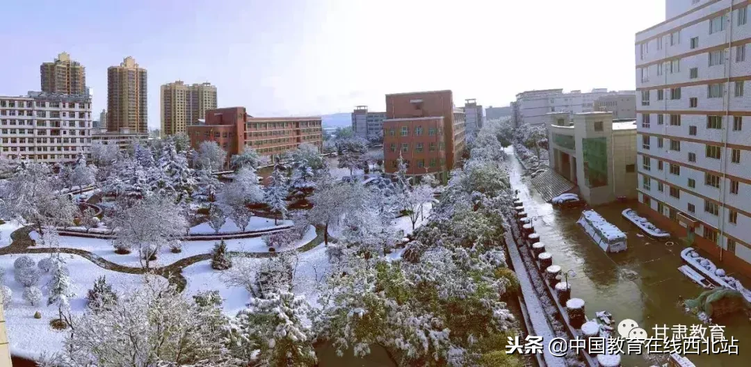 甘肃初雪|甘肃18所高校初学雪景大PK,快来看看有你的母校没?