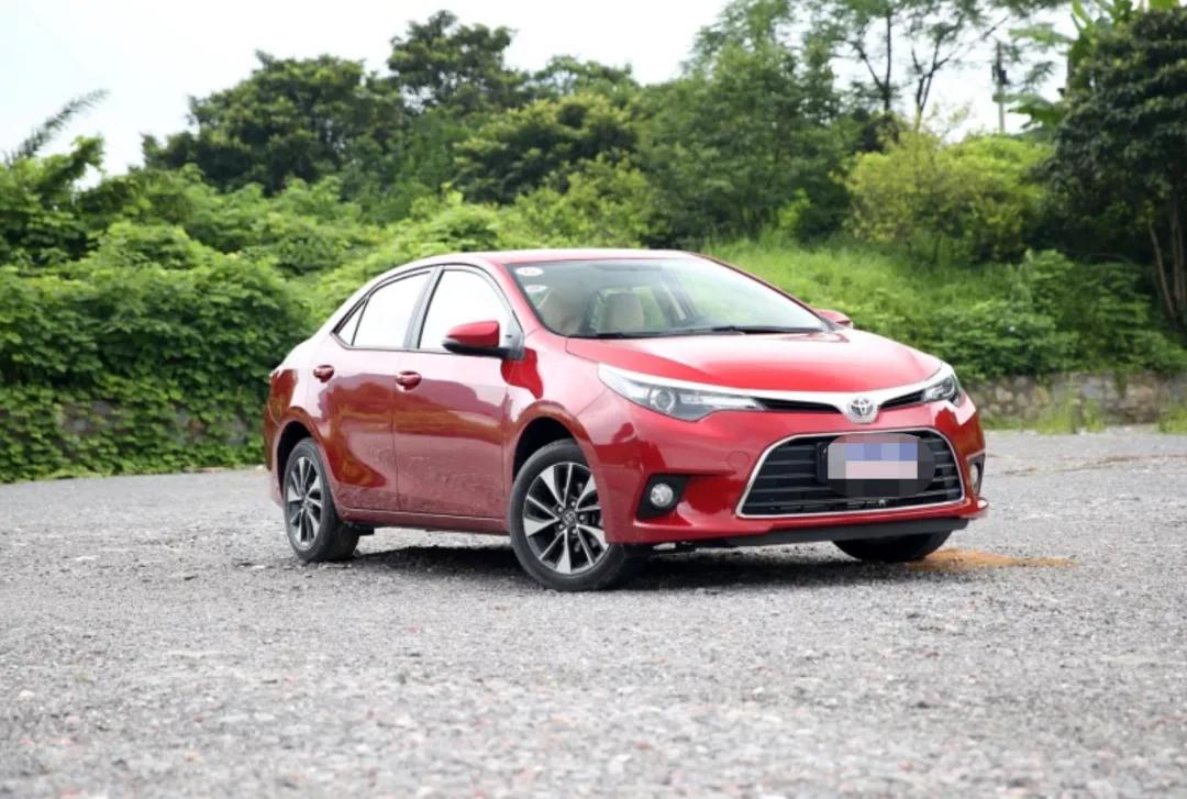 卡罗拉VS雷凌，帕萨特VS迈腾，同平台姊妹车究竟有什么不同？