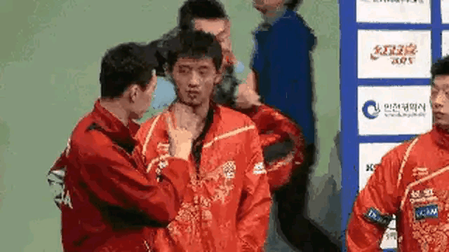 国乒男单的两个时代：二王一马制霸头十年，马龙守望龙蟒獒组合