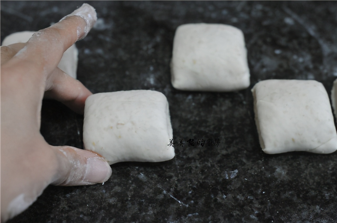 蒸饅頭別再用牛奶啦！ 新做法濃香撲鼻，吃完手留餘香！ 回味悠長