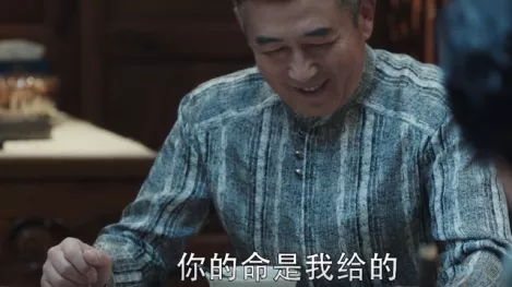 花2000万越狱，50小时再被抓：《扫黑风暴》映射不寒而栗的现实