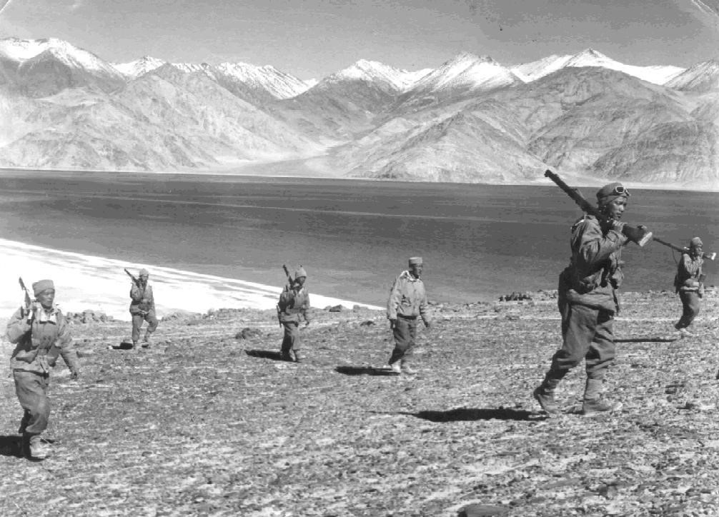 1987年中印边境冲突：中国三个军整装待发，印度临时决定不打