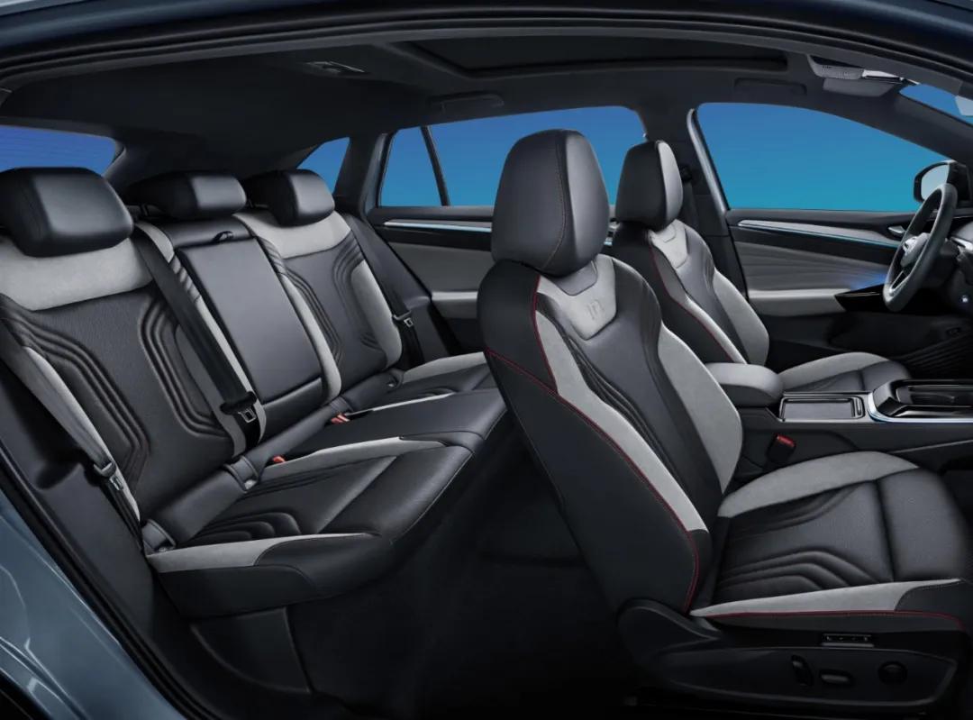 同样是大众，同样20多万，买探岳还是买ID.4 CROZZ？