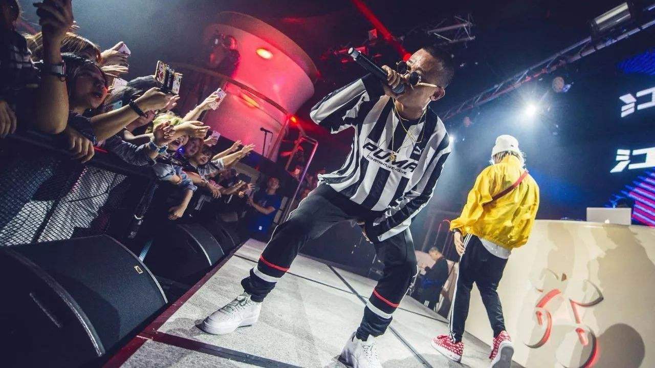 《说唱听我的》首播好评无数！或成今年最强说唱综艺