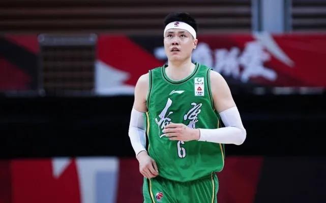 正式离队！郭艾伦发文感慨，黑怕组合解体，李洪庆做出正确决定