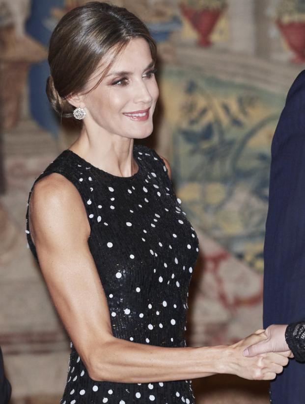 Queen Letizia is thin and unobtrusive: 48-year-old has obvious arm ...