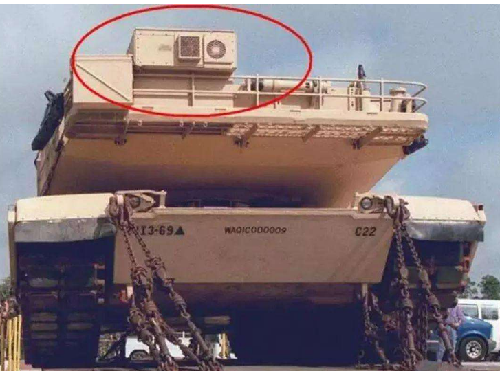 军队才是真土豪，2000万的车，连个真皮座椅都没