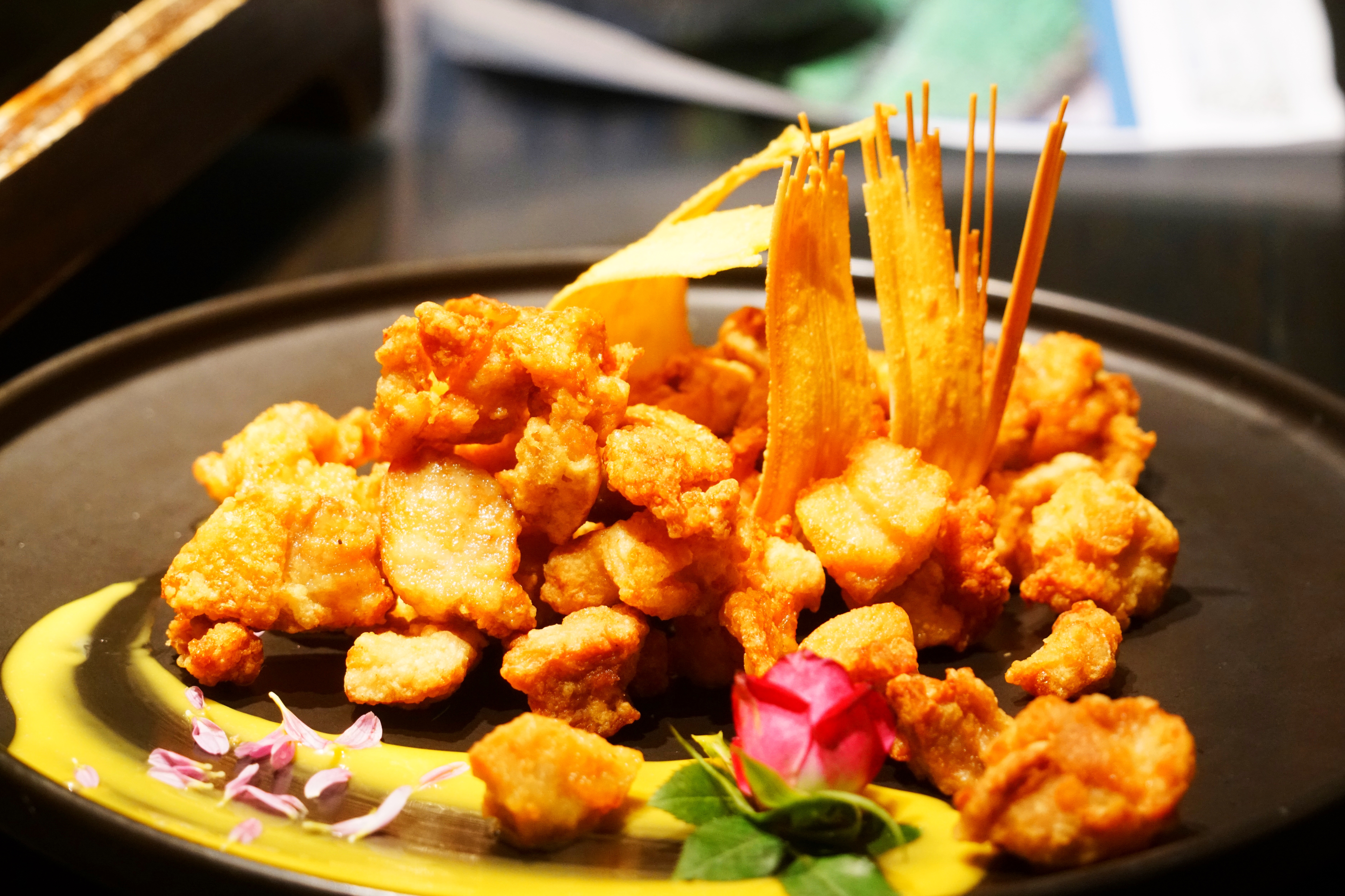 冬天旅行首选目的地，三亚吃喝玩乐全攻略，给你最悠闲的海岛时光