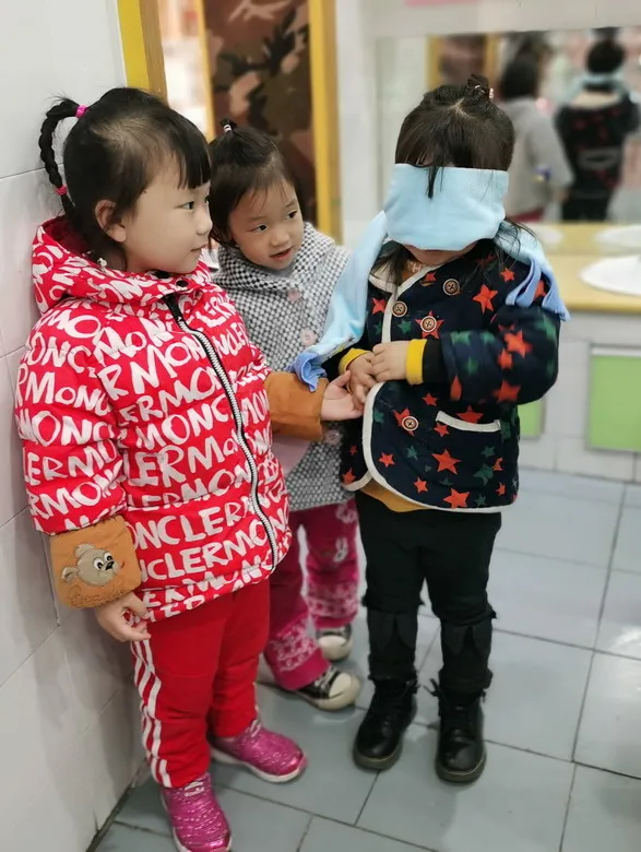 眼睛的秘密——四川天府新区华阳幼儿园南区小一班安全主题活动