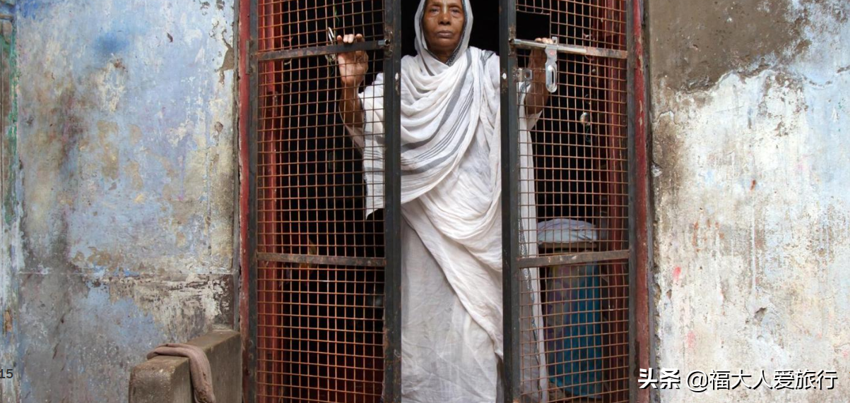 印度圣城温达文常住人口十几万人，却是2万名寡妇的避难所