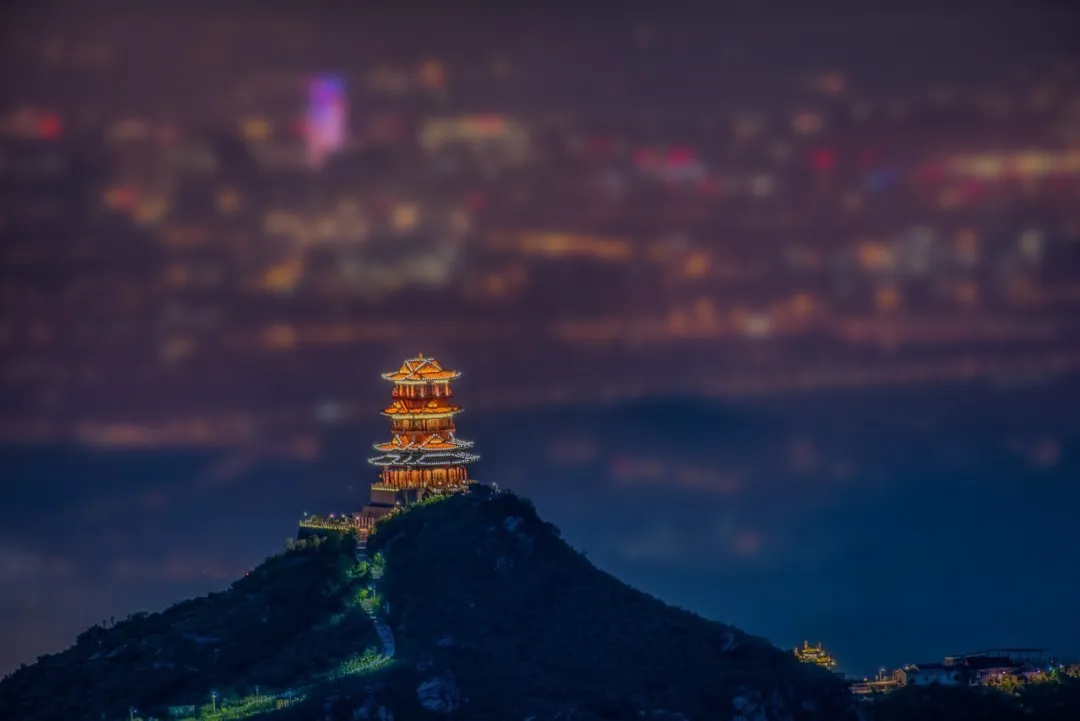 Find the quietness of ancient temples, and enjoy the beautiful scenery of early autumn at Tanzhe Temple and Jietai Temple!