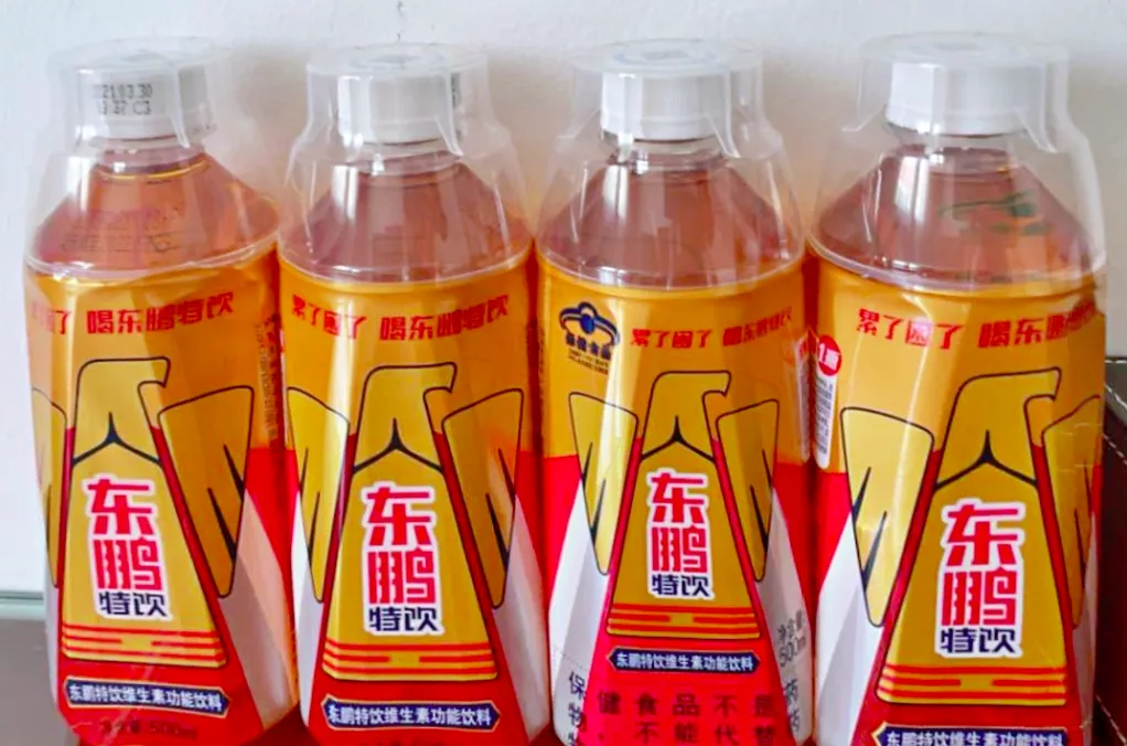 东鹏饮料，有点“上头”