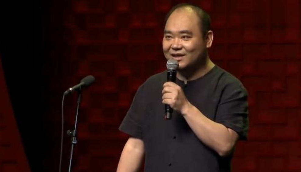 侯震：上班时间打游戏，为啥什么都不干郭德纲