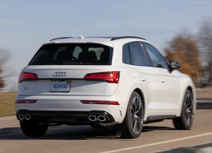 新款奥迪SQ5官图发布 搭3.0T V6发动机