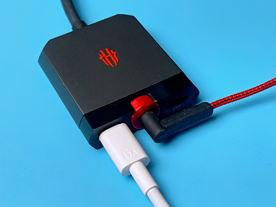 带你重回手游巅峰，手游的最佳拍档——红魔手游拓展坞