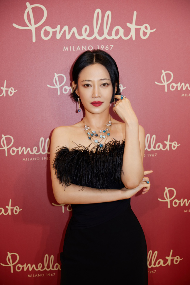 宝曼兰朵品牌限时展于成都IFS优雅揭幕