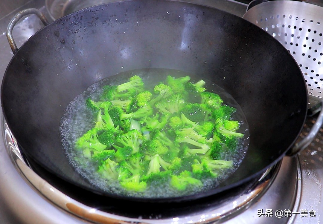图片[4]-【肉片西蓝花】做法步骤图 清脆又绿翠 天天吃不腻-起舞食谱网